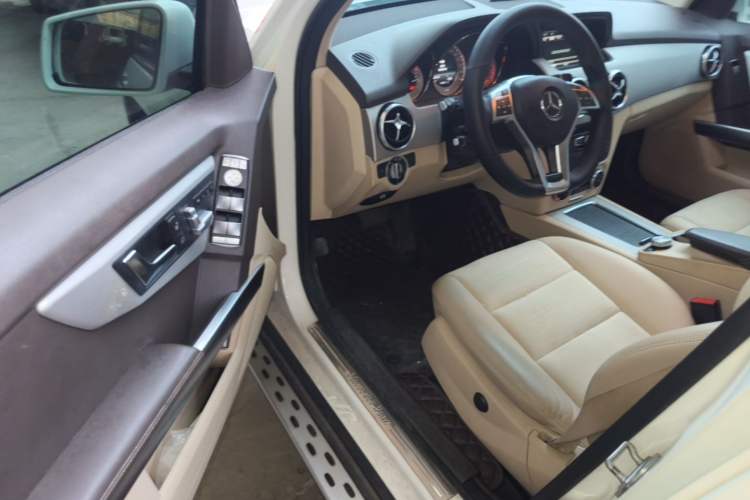 Used Mercedes-Benz GLK-Class 2015 GLK 300 4MATIC Fashion Edition Ultimate Version Driver Seat