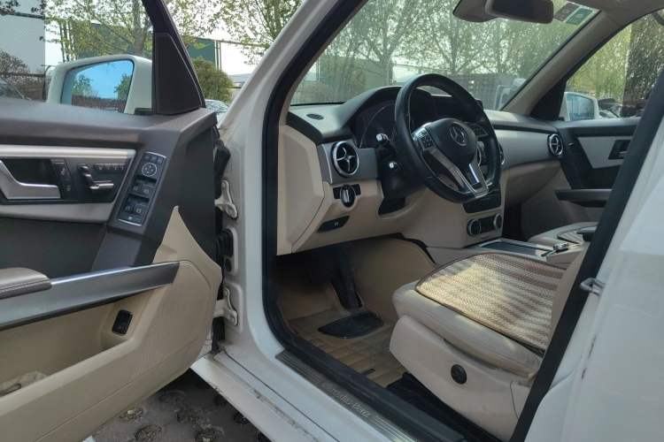 Used Mercedes-Benz GLK-Class 2015 GLK 260 4MATIC Fashion Edition Ultimate Version Driver Seat