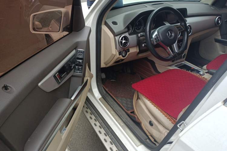 Used Mercedes-Benz GLK-Class 2015 GLK 260 4MATIC Dynamic Edition Ultimate Version Driver Seat