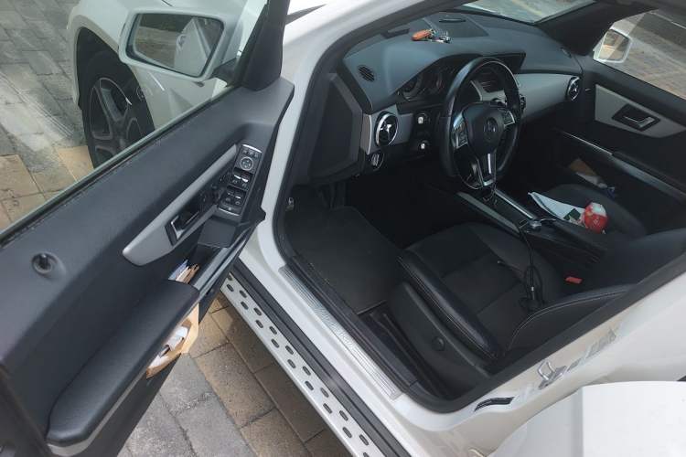 Used Mercedes-Benz GLK-Class 2015 GLK 300 4MATIC Fashion Edition Ultimate Version Driver Seat