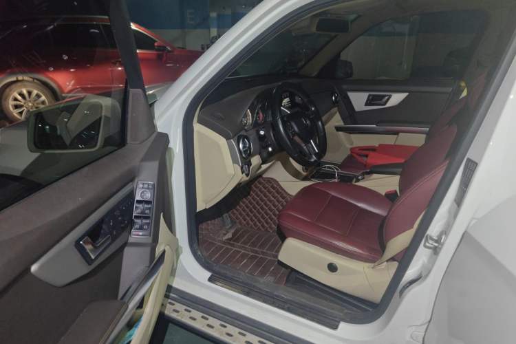 Used Mercedes-Benz GLK-Class 2015 GLK 260 4MATIC Fashion Edition Ultimate Version Driver Seat