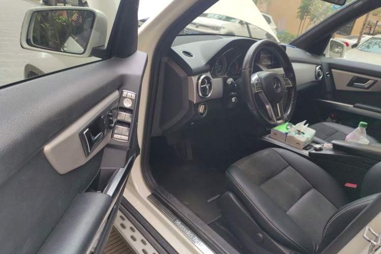 Used Mercedes-Benz GLK-Class 2015 GLK 300 4MATIC Fashion Edition Ultimate Version Driver Seat