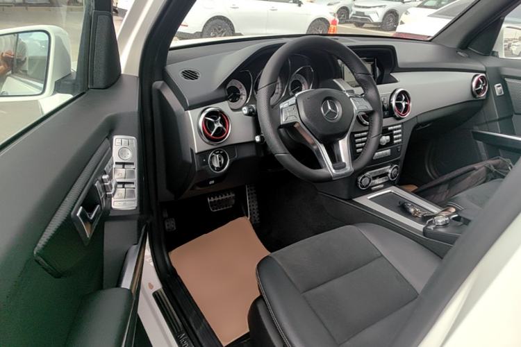 Used Mercedes-Benz GLK-Class 2015 GLK 300 4MATIC Fashion Edition Ultimate Version Driver Seat