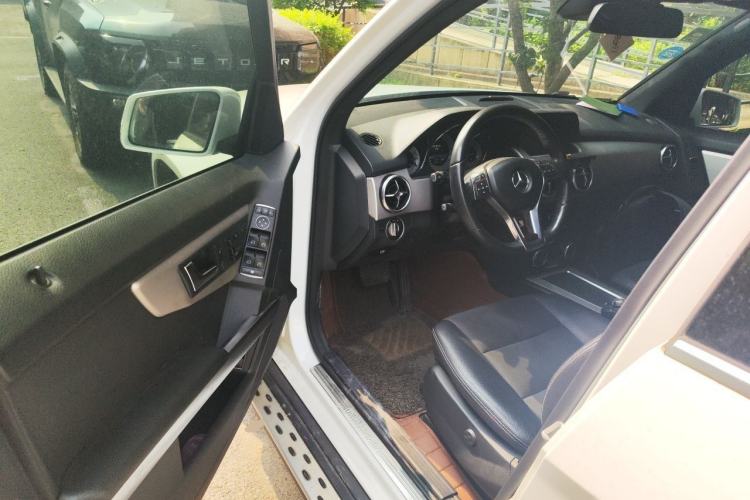 Used Mercedes-Benz GLK-Class 2015 GLK 260 4MATIC Fashion Edition Ultimate Version Driver Seat