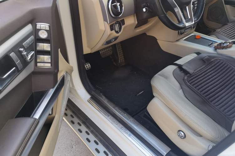 Used Mercedes-Benz GLK-Class 2015 GLK 300 4MATIC Fashion Edition Ultimate Version Driver Seat