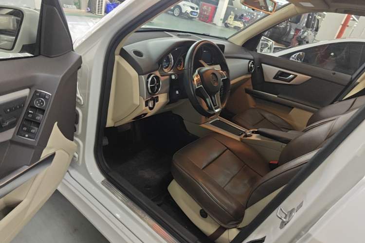 Used Mercedes-Benz GLK-Class 2015 GLK 260 4MATIC Dynamic Edition Ultimate Version Driver Seat