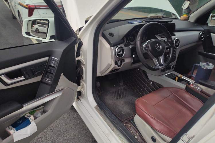 Used Mercedes-Benz GLK-Class 2015 GLK 260 4MATIC Dynamic Edition Ultimate Version Driver Seat