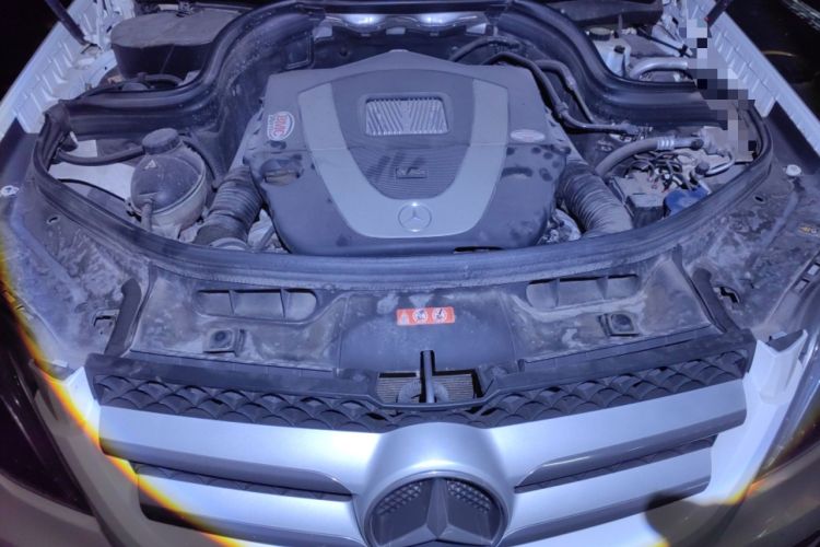 Used Mercedes-Benz GLK-Class 2015 GLK 300 4MATIC Fashion Edition Ultimate Version Engine Bay