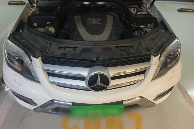 Used Mercedes-Benz GLK-Class 2015 GLK 300 4MATIC Fashion Edition Ultimate Version Engine Bay