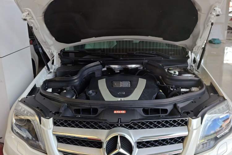 Used Mercedes-Benz GLK-Class 2015 GLK 300 4MATIC Fashion Edition Ultimate Version Engine Bay