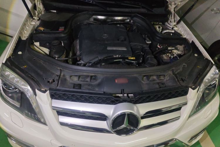 Used Mercedes-Benz GLK-Class 2015 GLK 260 4MATIC Fashion Edition Ultimate Version Engine Bay