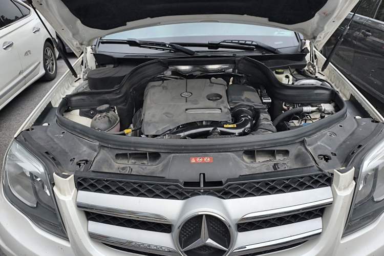 Used Mercedes-Benz GLK-Class 2015 GLK 260 4MATIC Dynamic Edition Ultimate Version Engine Bay