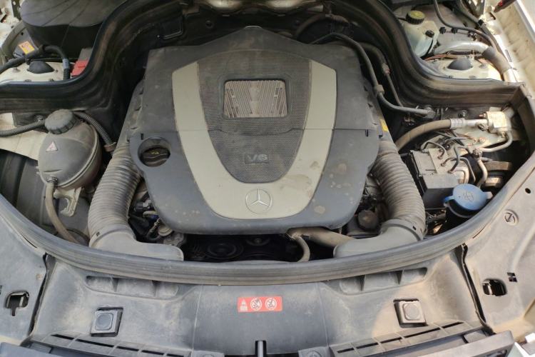 Used Mercedes-Benz GLK-Class 2015 GLK 300 4MATIC Fashion Edition Ultimate Version Engine Bay
