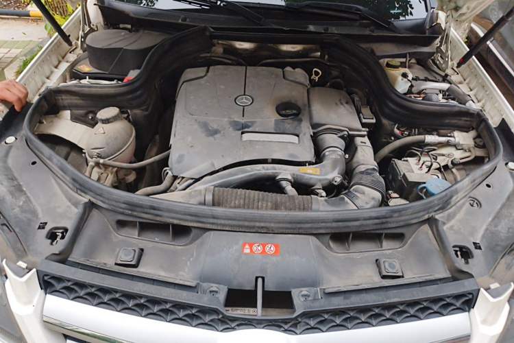 Used Mercedes-Benz GLK-Class 2015 GLK 260 4MATIC Dynamic Edition Ultimate Version Engine Bay