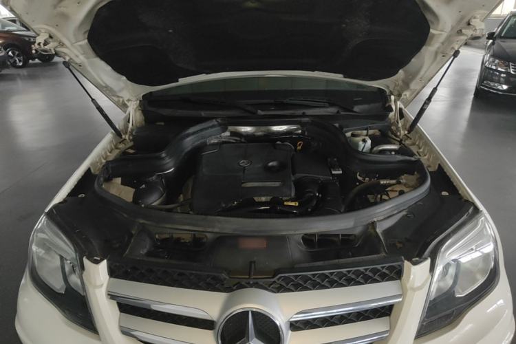 Used Mercedes-Benz GLK-Class 2015 GLK 260 4MATIC Dynamic Edition Ultimate Version Engine Bay