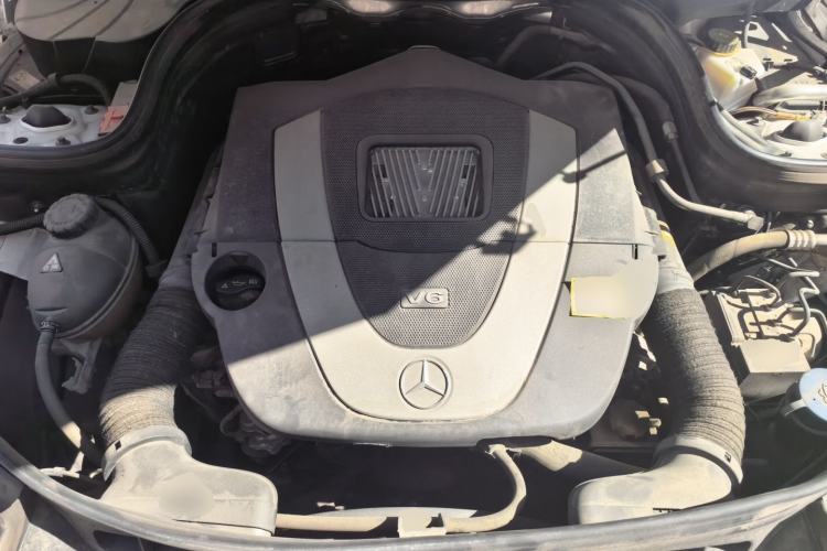 Used Mercedes-Benz GLK-Class 2015 GLK 300 4MATIC Fashion Edition Ultimate Version Engine Bay