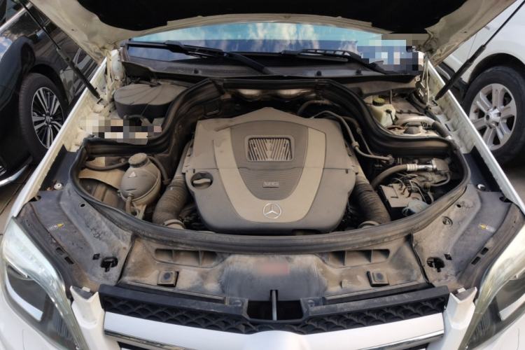 Used Mercedes-Benz GLK-Class 2015 GLK 300 4MATIC Luxury Ultimate Edition Engine Bay