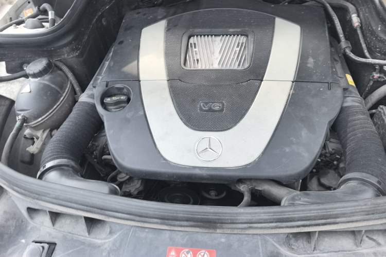 Used Mercedes-Benz GLK-Class 2015 GLK 300 4MATIC Luxury Ultimate Edition Engine Bay