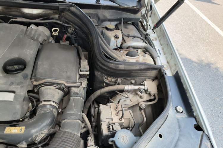 Used Mercedes-Benz GLK-Class 2015 GLK 260 4MATIC Dynamic Edition Ultimate Version Engine Bay Left