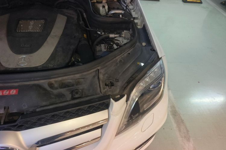Used Mercedes-Benz GLK-Class 2015 GLK 300 4MATIC Fashion Edition Ultimate Version Engine Bay Left