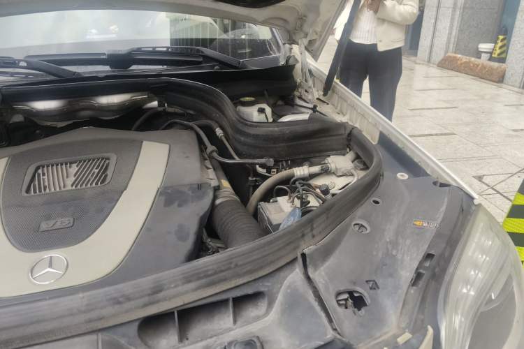 Used Mercedes-Benz GLK-Class 2015 GLK 300 4MATIC Fashion Edition Ultimate Version Engine Bay Left