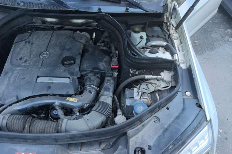 Used Mercedes-Benz GLK-Class 2015 GLK 260 4MATIC Fashion Edition Ultimate Version Engine Bay Left