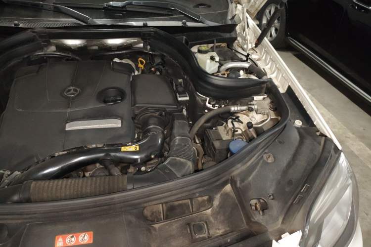 Used Mercedes-Benz GLK-Class 2015 GLK 260 4MATIC Dynamic Edition Ultimate Version Engine Bay Left