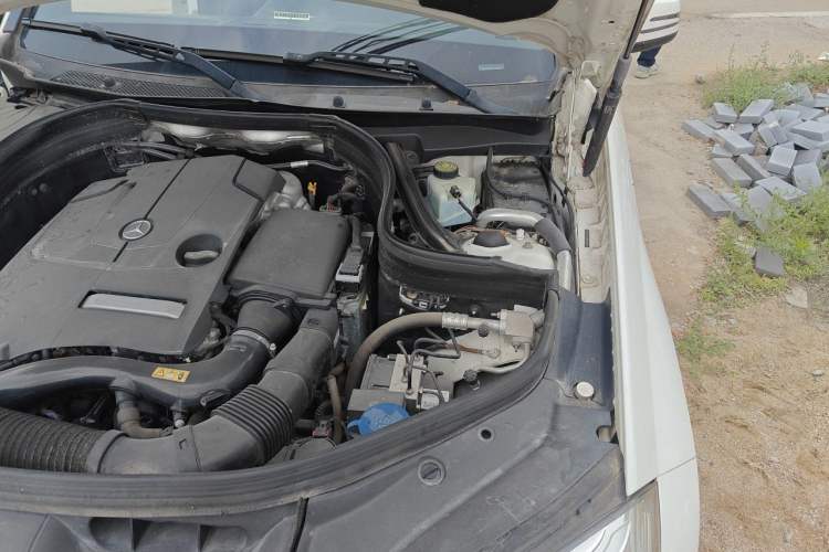 Used Mercedes-Benz GLK-Class 2015 GLK 260 4MATIC Dynamic Edition Ultimate Version Engine Bay Left