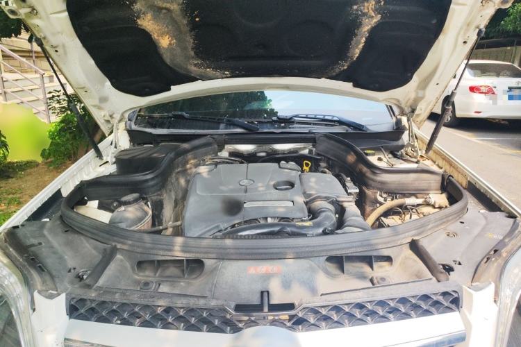 Used Mercedes-Benz GLK-Class 2015 GLK 260 4MATIC Fashion Edition Ultimate Version Engine Bay