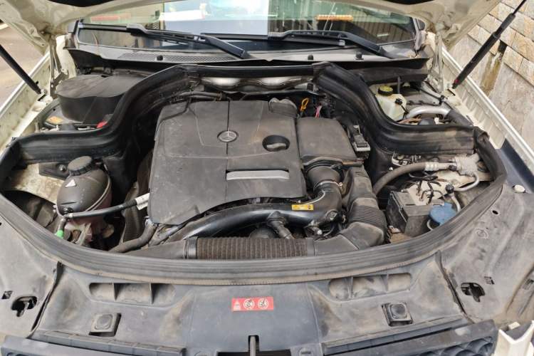 Used Mercedes-Benz GLK-Class 2015 GLK 260 4MATIC Dynamic Edition Ultimate Version Engine Bay
