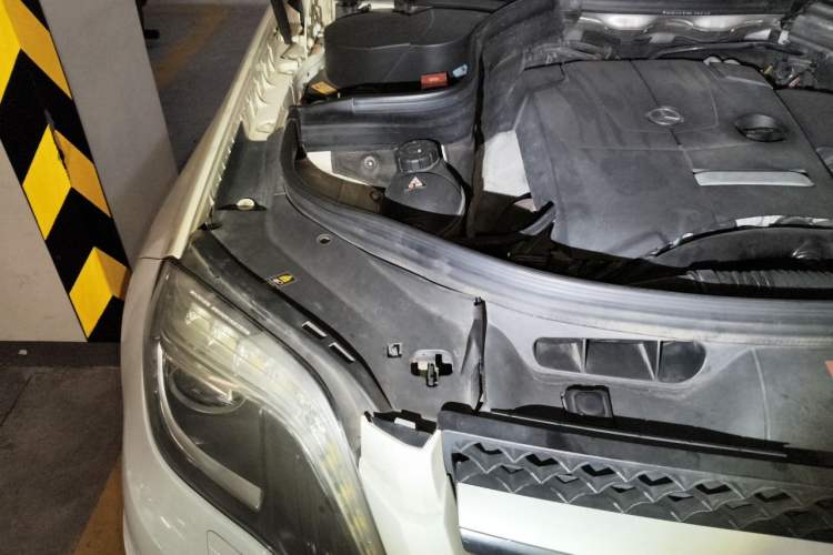 Used Mercedes-Benz GLK-Class 2015 GLK 260 4MATIC Fashion Edition Ultimate Version Engine Bay Right