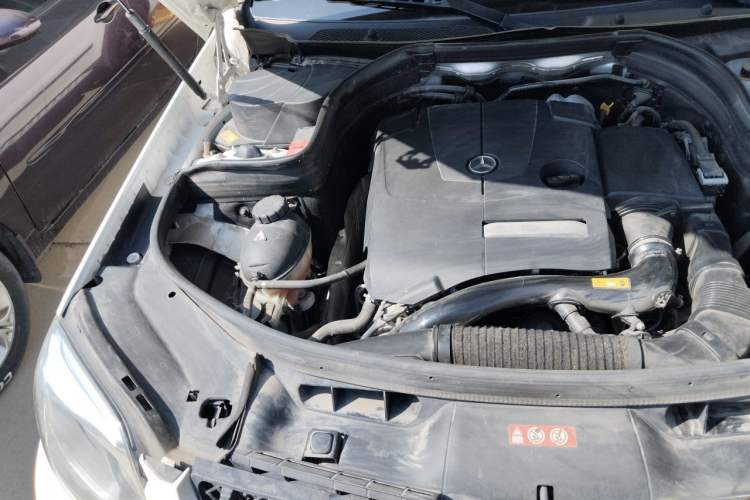 Used Mercedes-Benz GLK-Class 2015 GLK 260 4MATIC Dynamic Edition Ultimate Version Engine Bay Right