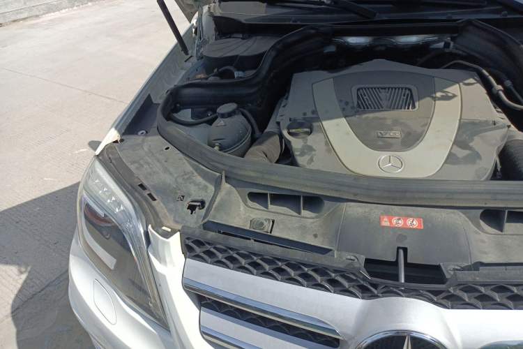 Used Mercedes-Benz GLK-Class 2015 GLK 300 4MATIC Fashion Edition Ultimate Version Engine Bay Right