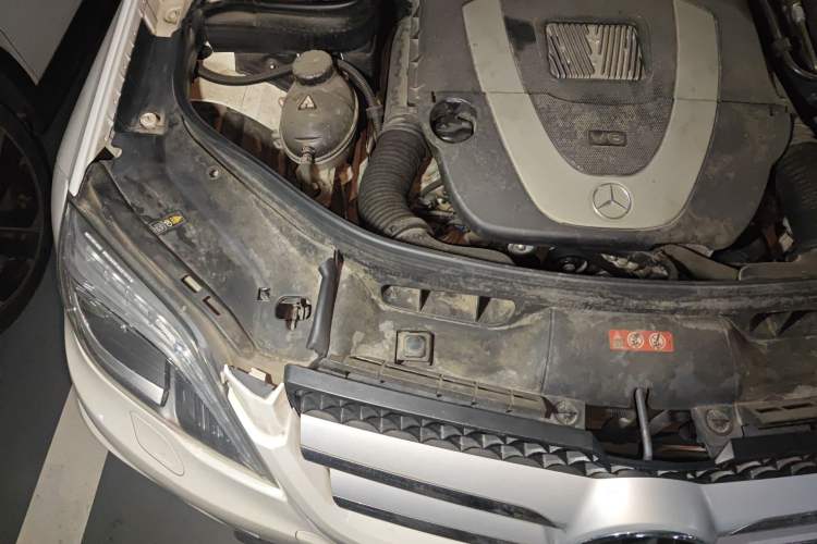 Used Mercedes-Benz GLK-Class 2015 GLK 300 4MATIC Fashion Edition Ultimate Version Engine Bay Right