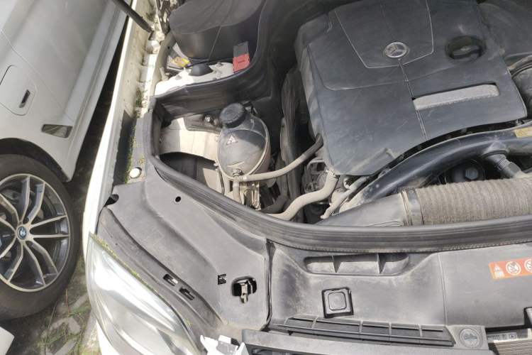 Used Mercedes-Benz GLK-Class 2015 GLK 260 4MATIC Dynamic Edition Ultimate Version Engine Bay Right