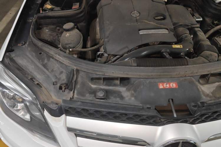 Used Mercedes-Benz GLK-Class 2015 GLK 260 4MATIC Dynamic Edition Ultimate Version Engine Bay Right