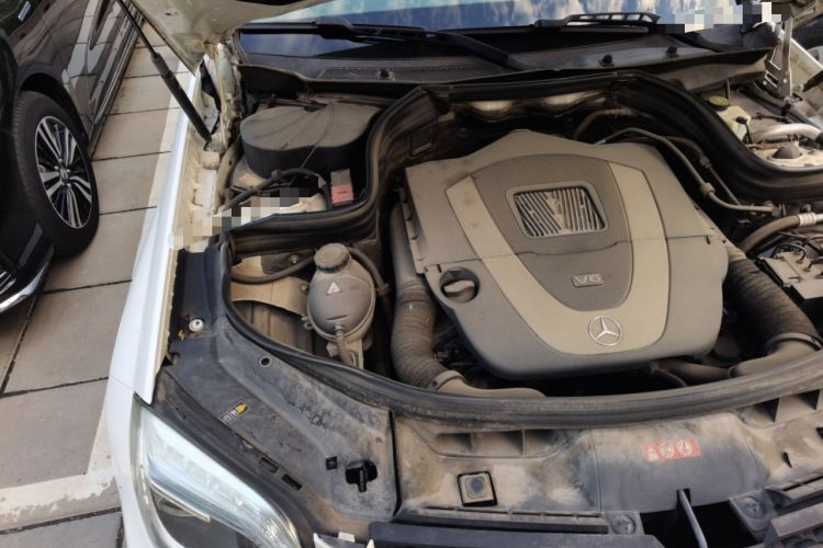 Used Mercedes-Benz GLK-Class 2015 GLK 300 4MATIC Luxury Ultimate Edition Engine Bay Right