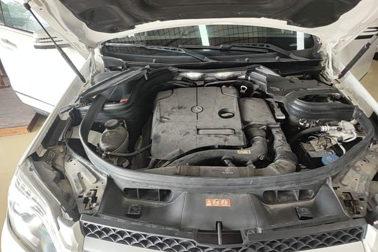 Used Mercedes-Benz GLK-Class 2015 GLK 260 4MATIC Dynamic Edition Ultimate Version Engine Bay Right