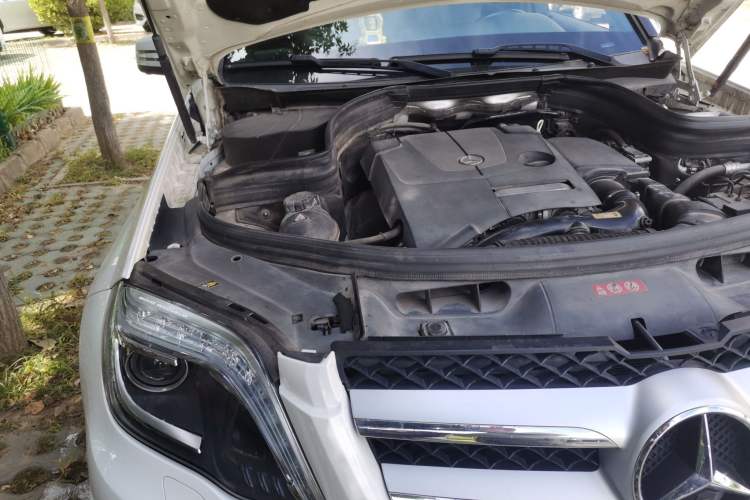 Used Mercedes-Benz GLK-Class 2015 GLK 260 4MATIC Fashion Edition Ultimate Version Engine Bay Right