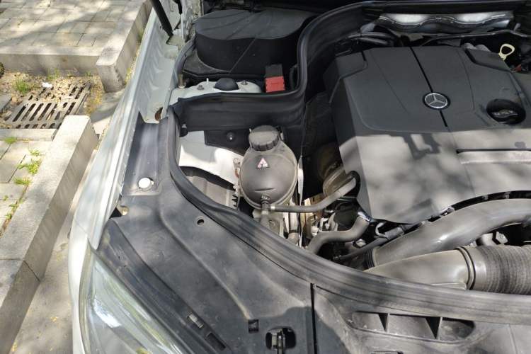 Used Mercedes-Benz GLK-Class 2015 GLK 260 4MATIC Dynamic Edition Ultimate Version Engine Bay Right