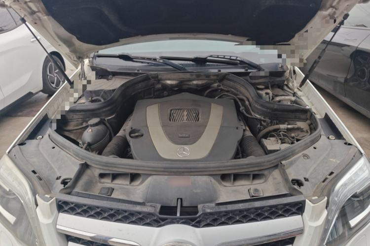 Used Mercedes-Benz GLK-Class 2015 GLK 300 4MATIC Fashion Edition Ultimate Version Engine Bay