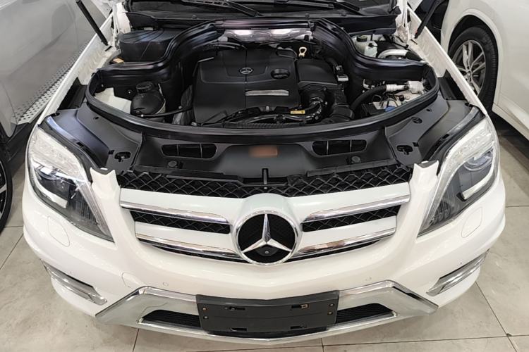 Used Mercedes-Benz GLK-Class 2015 GLK 260 4MATIC Fashion Edition Ultimate Version Engine Bay