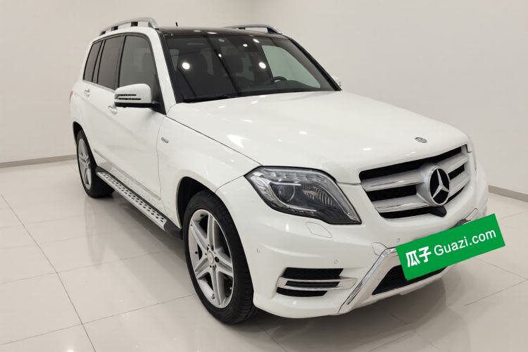 Used Mercedes-Benz GLK-Class 2015 GLK 300 4MATIC Luxury Ultimate Edition Exterior 2