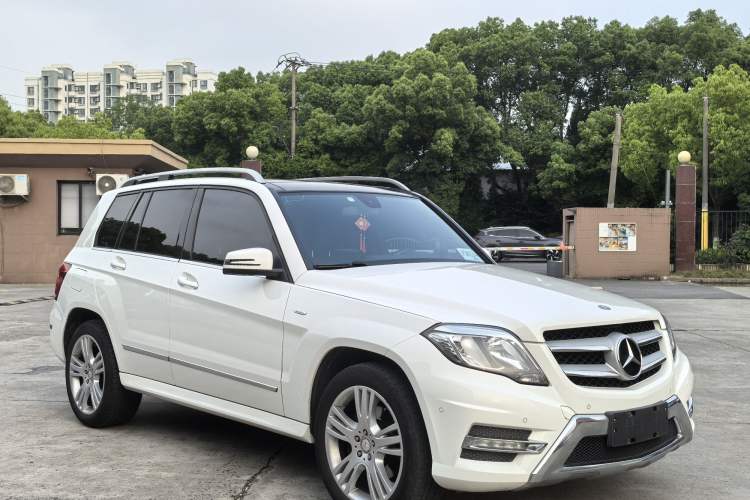 Used Mercedes-Benz GLK-Class 2015 GLK 260 4MATIC Dynamic Edition Ultimate Version Exterior 2