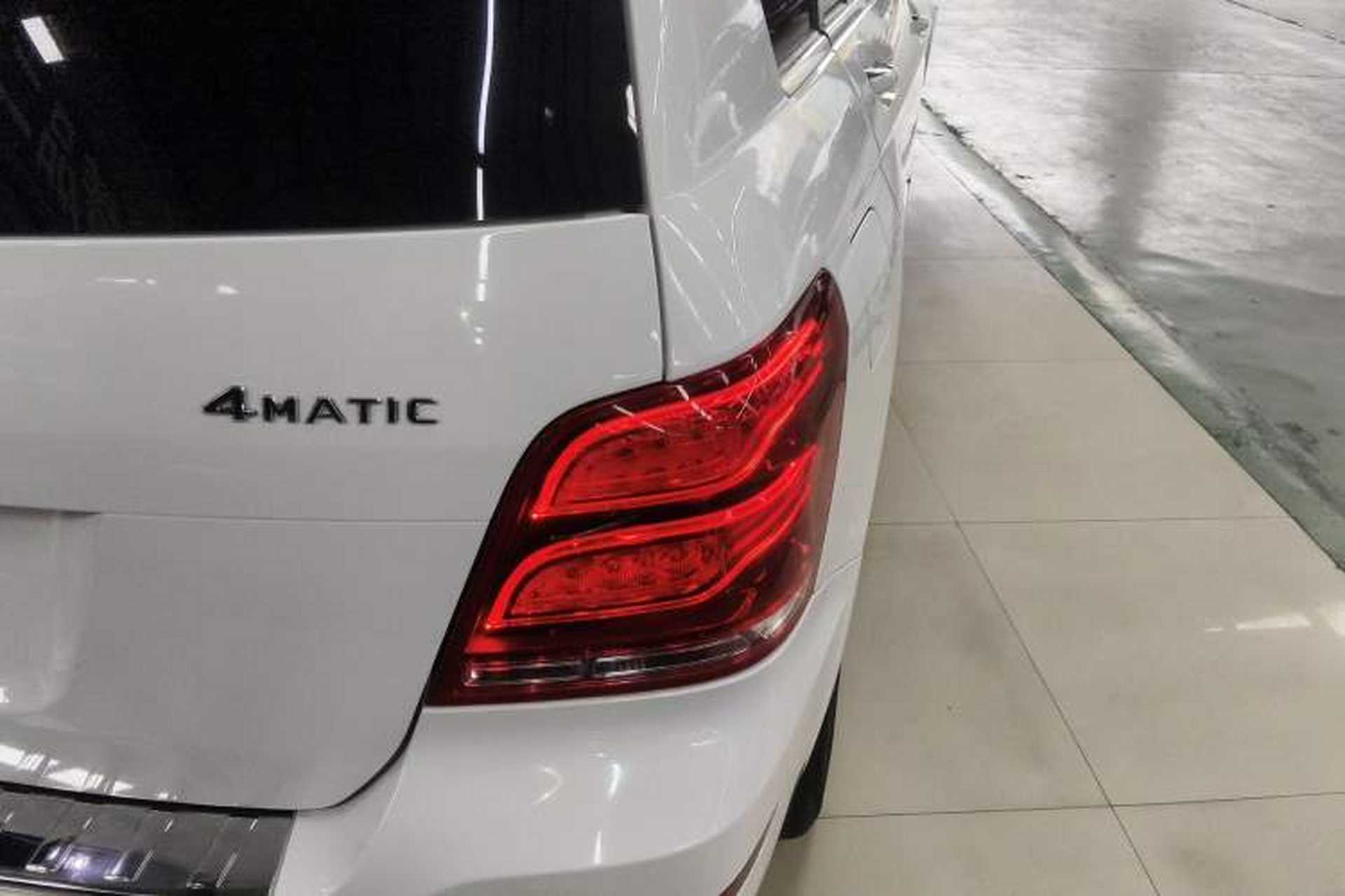 Used Mercedes-Benz GLK-Class 2015 GLK 300 4MATIC Fashion Edition Ultimate Version Exterior 3