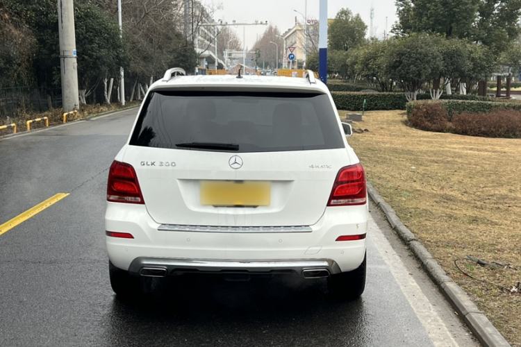Used Mercedes-Benz GLK-Class 2015 GLK 300 4MATIC Fashion Edition Ultimate Version Exterior 4
