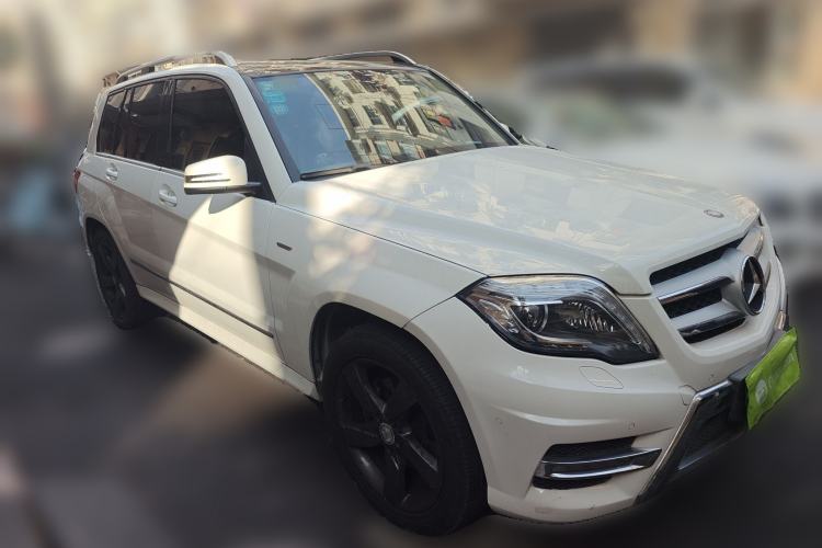 Used Mercedes-Benz GLK-Class 2015 GLK 260 4MATIC Fashion Edition Ultimate Version Front Right 45 Deg