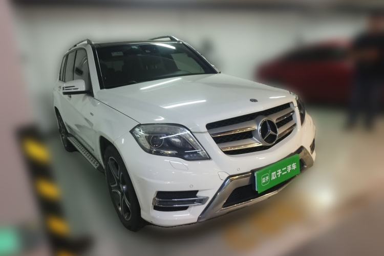 Used Mercedes-Benz GLK-Class 2015 GLK 300 4MATIC Fashion Edition Ultimate Version Front Right 45 Deg