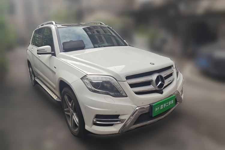 Used Mercedes-Benz GLK-Class 2015 GLK 300 4MATIC Luxury Ultimate Edition Front Right 45 Deg