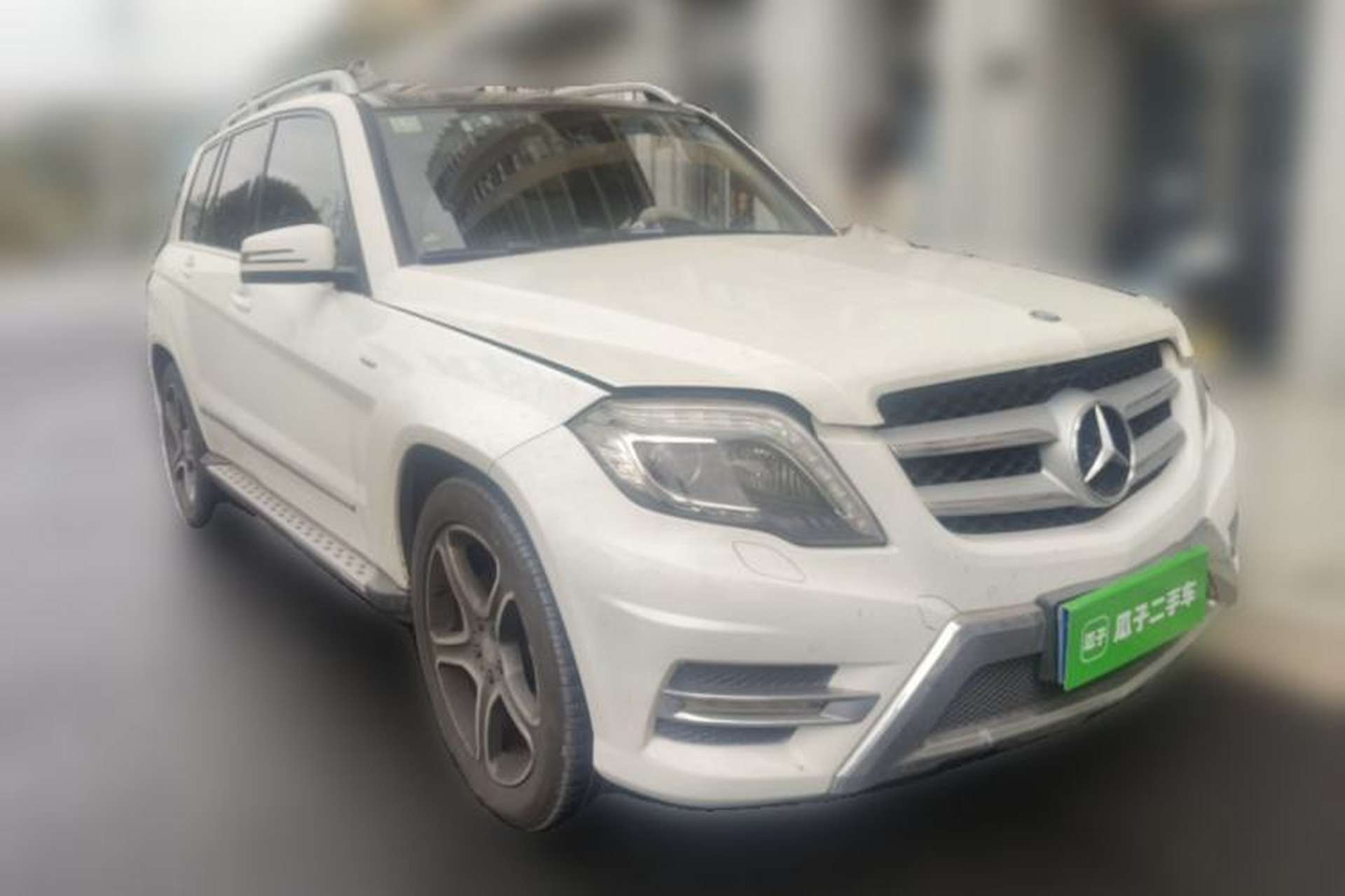 Used Mercedes-Benz GLK-Class 2015 GLK 300 4MATIC Fashion Edition Ultimate Version Front Right 45 Deg